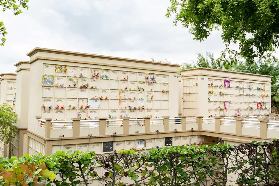 Galerías de bóvedas del camposanto El Fortín