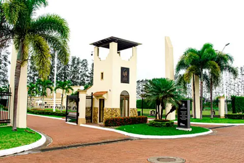 Camposanto Parque de la Paz Babahoyo